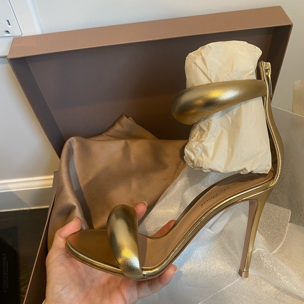 NWT Gianvito Rossi Bijoux AnkleStrap Metallic SZ 7